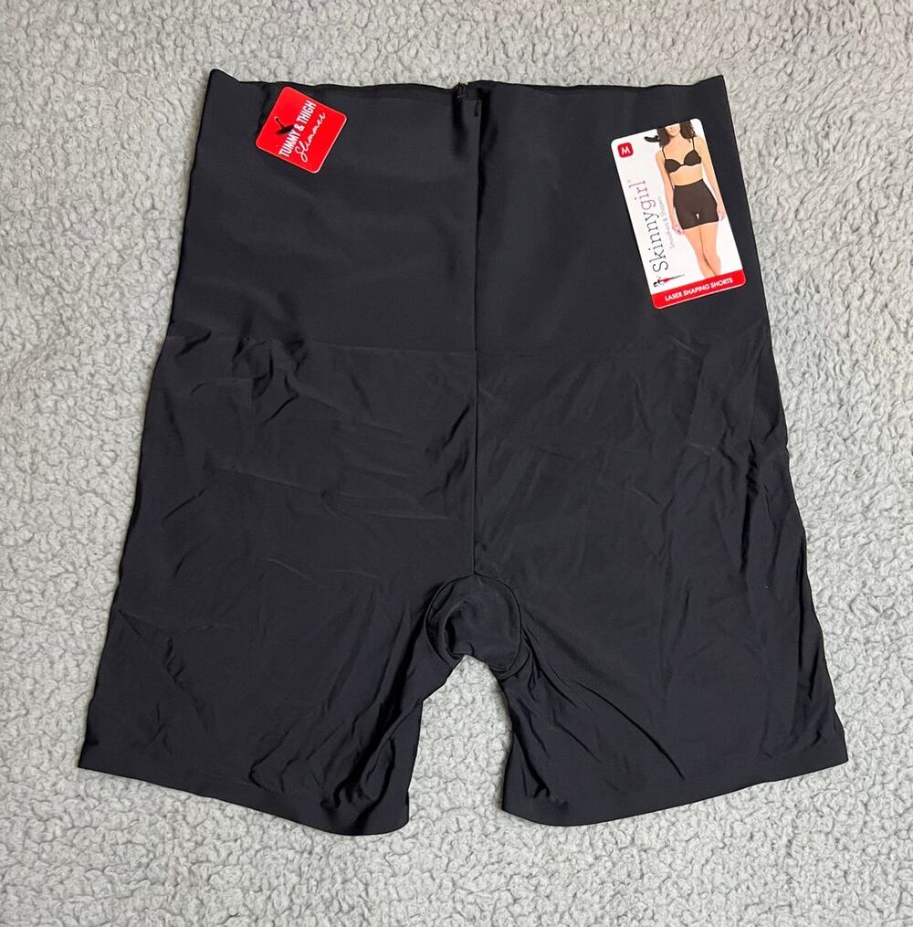 Skinnygirl Laser Shaping Shorts Medium NWT (B120275)